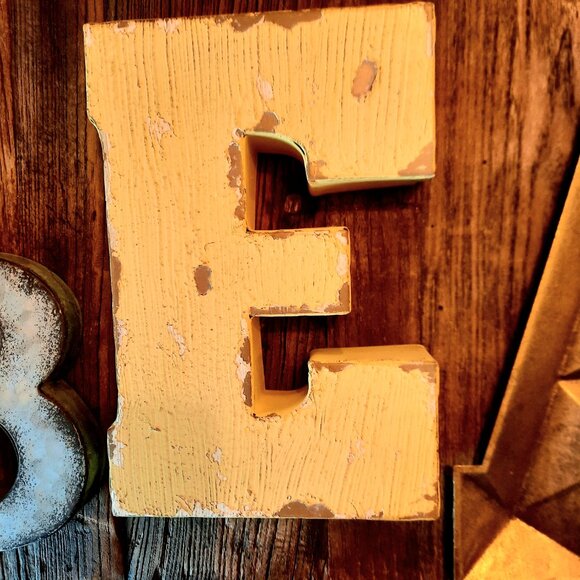 Set of Random BEACH Letters, Graphic Signage - Picture 3 of 7